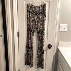 Fun wide leg printed pants